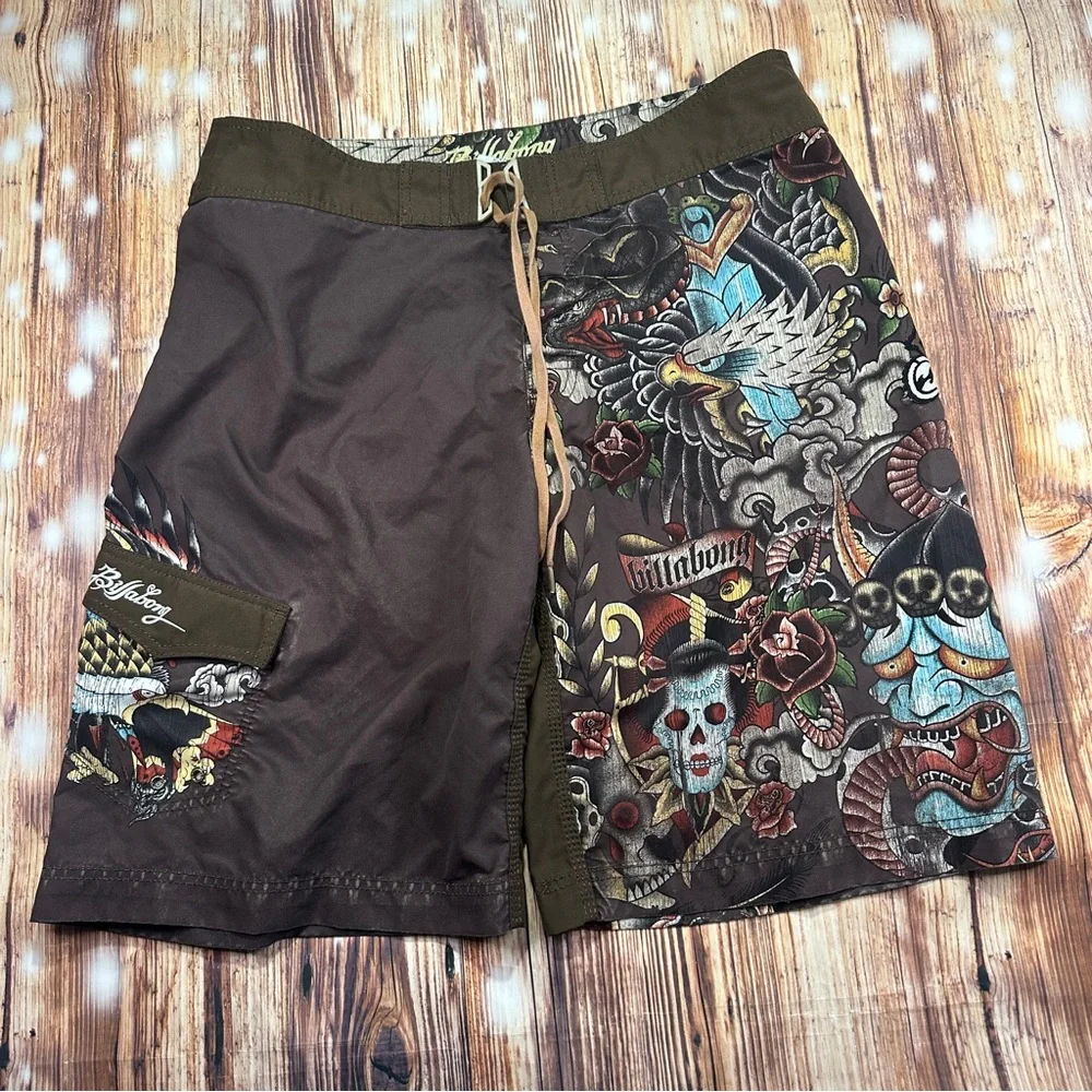 Y2K Billabong Board Shorts Snake/Eagle/Skull Tattoo Print Men's Size 38